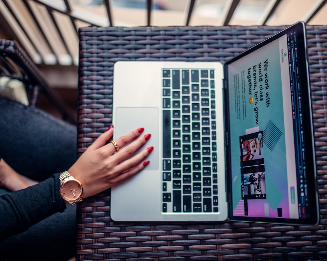 laptop monitor