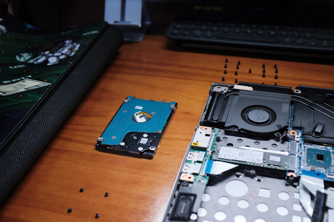 laptop server